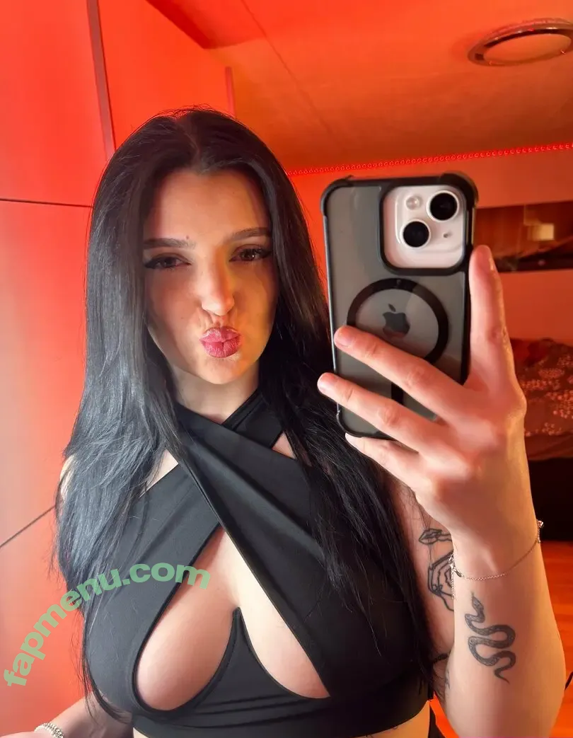 sofiahollis nude photo #0009 (thesofiaholliss)