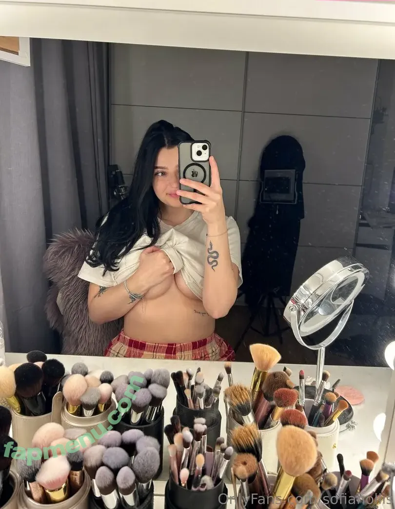 sofiahollis nude photo #0017 (thesofiaholliss)