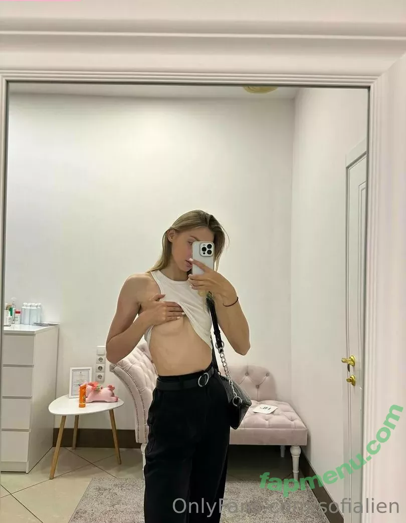 sofialien nude photo #0152 (badsofia)