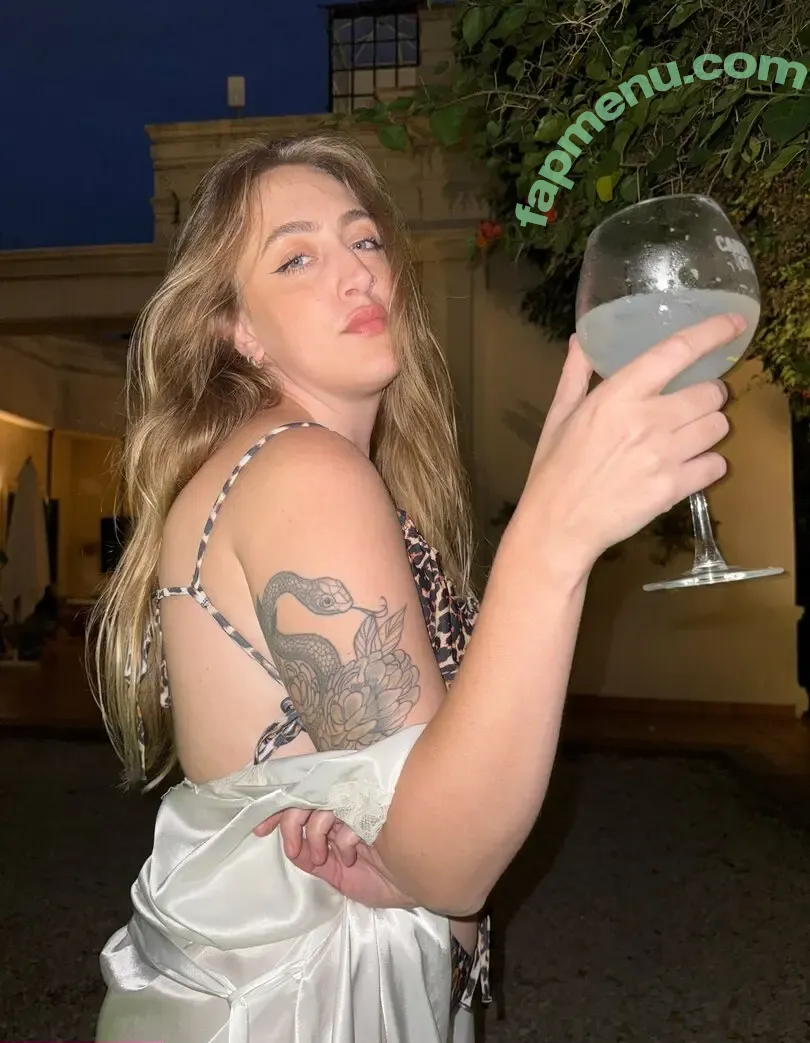 sofiavixxxen nude photo #0022 (sophia.vixxen)