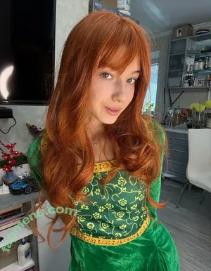sofibloom / sofiblooom nude photo #0004
