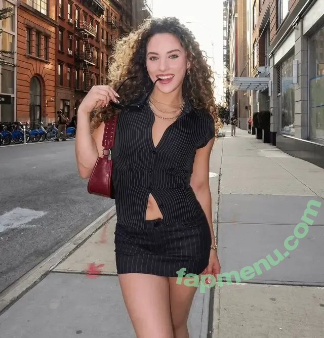 Sofie Dossi nude photo #0545 (sofiedossi)