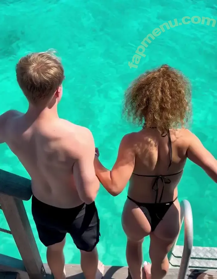 Sofie Dossi nude photo #0561 (sofiedossi)