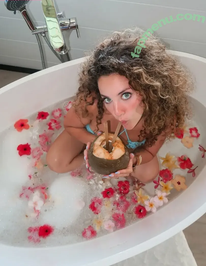 Sofie Dossi nude photo #0588 (sofiedossi)