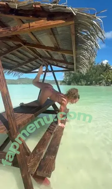 Sofie Dossi nude photo #0597 (sofiedossi)