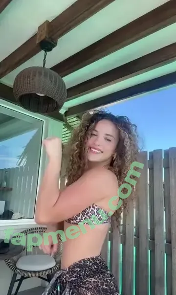 Sofie Dossi nude photo #0598 (sofiedossi)