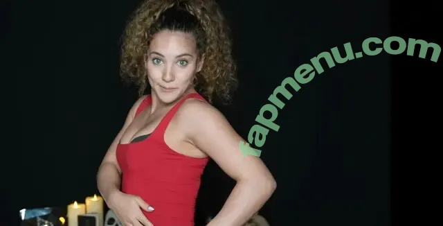 Sofie Dossi nude photo #0609 (sofiedossi)