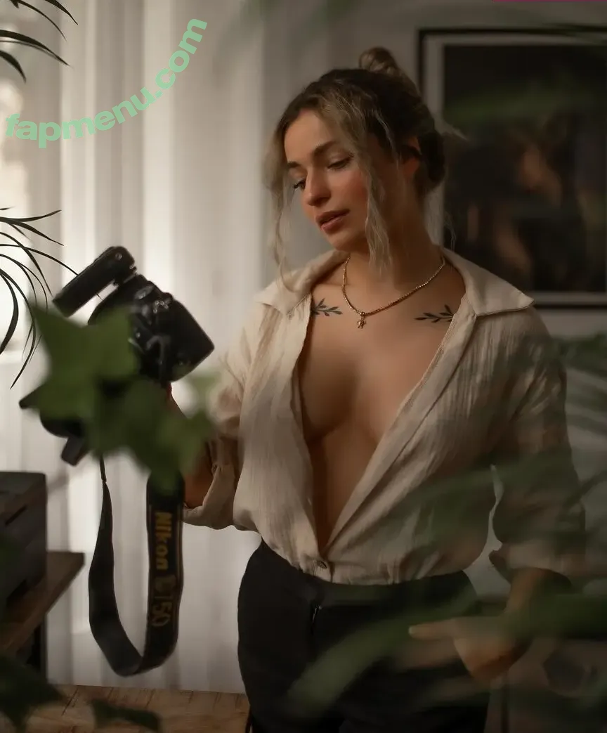 Sofie Richter nude photo #0036 (Sofie Richter)