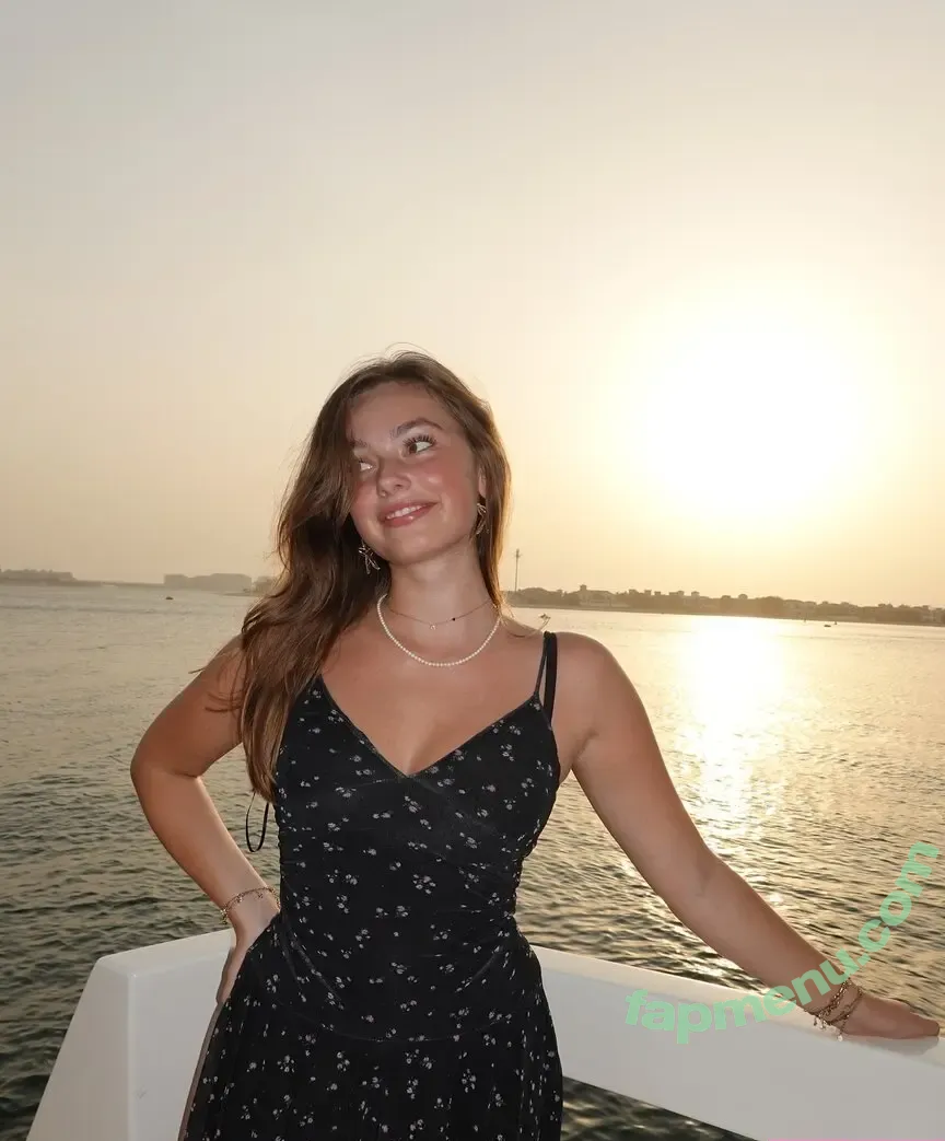 Sofie Snoeck nude photo #0021 (Soof Snoeck / Soofsnoeck1 / soofsnoeck)