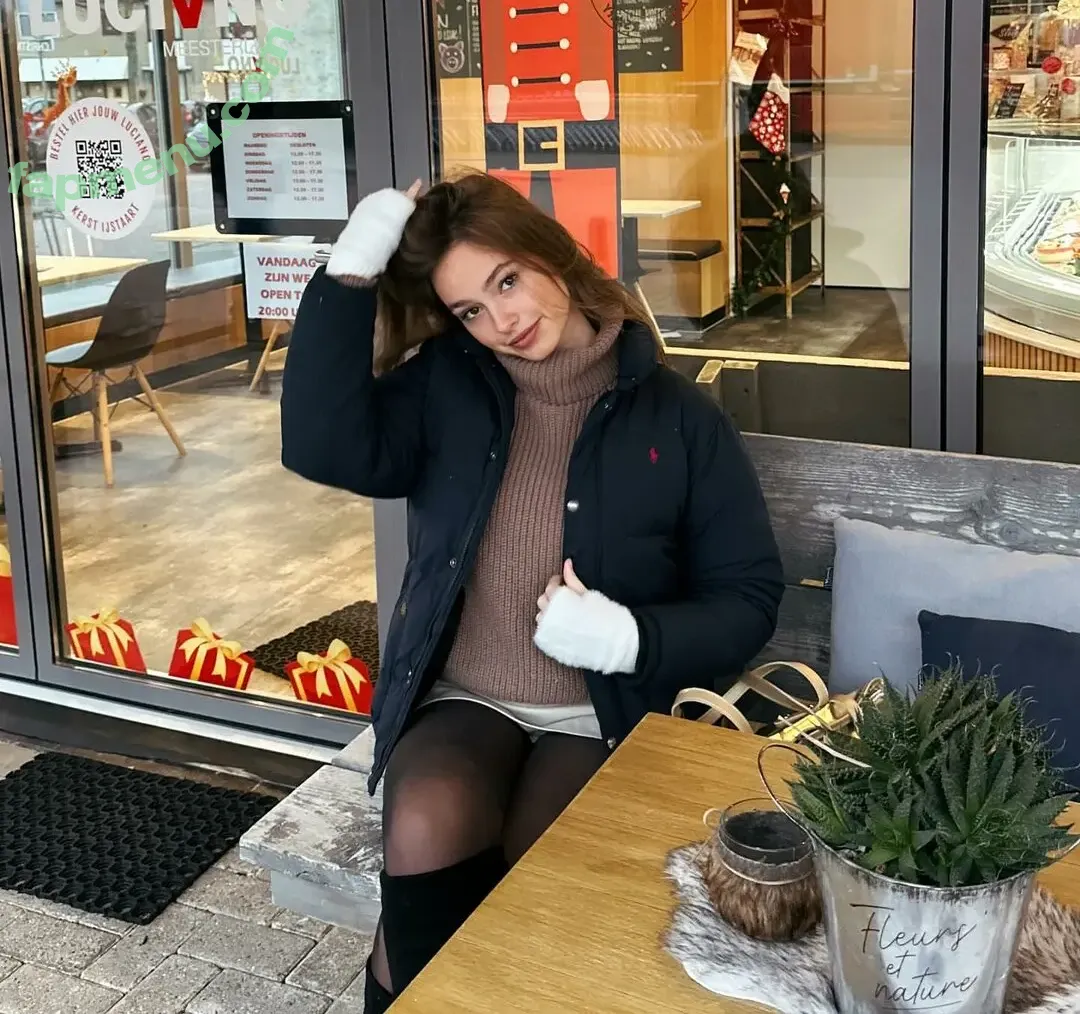 Sofie Snoeck nude photo #0023 (Soof Snoeck / Soofsnoeck1 / soofsnoeck)