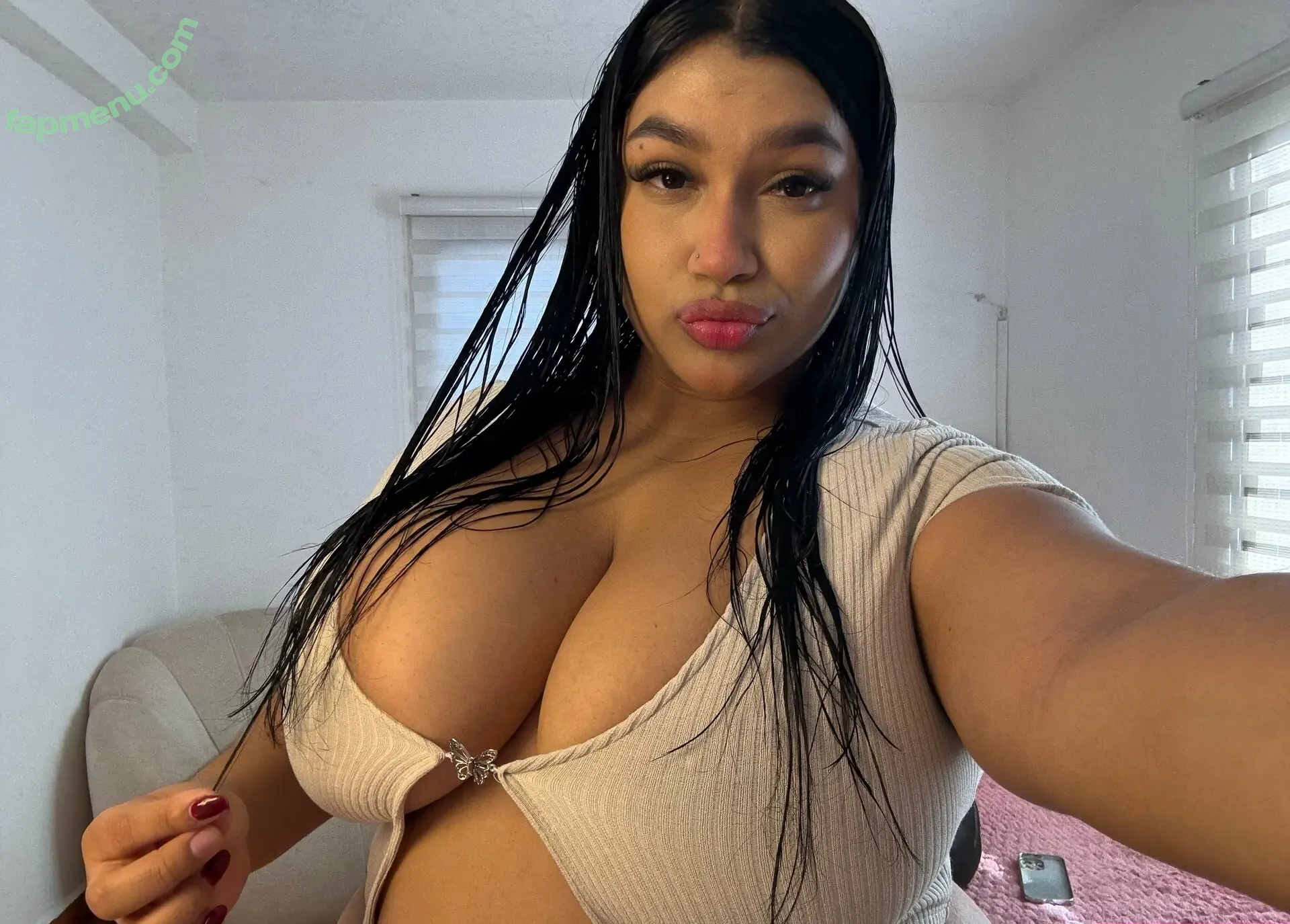 sofiecasey nude photo #0091 (soficasey)
