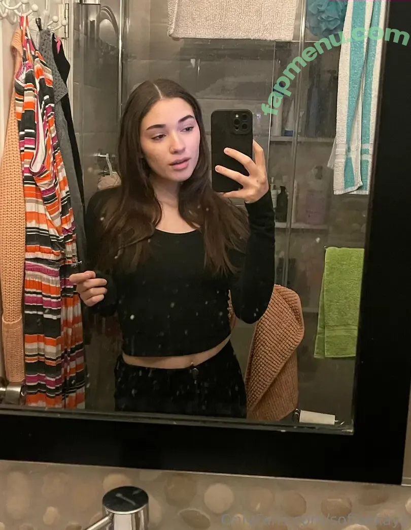 sofieekayy nude photo #0015 (sofieekayy)