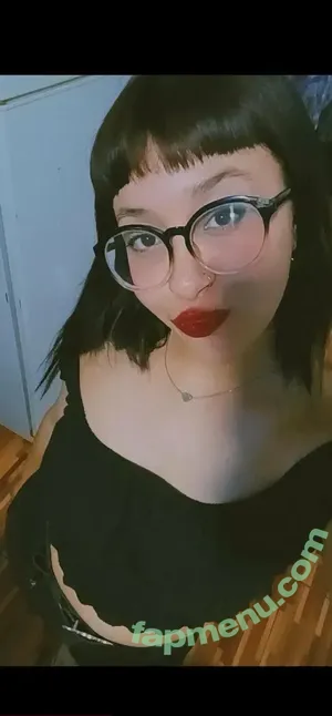  nude photo #0004
