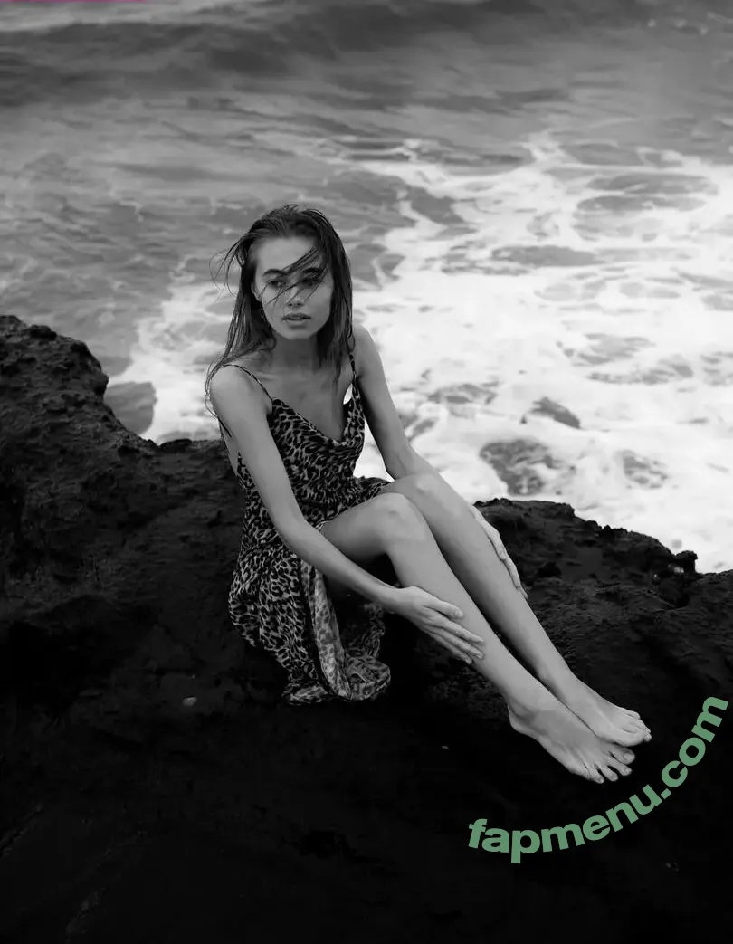 Sofiimarvel nude photo #0032 (Sofiimarvel)