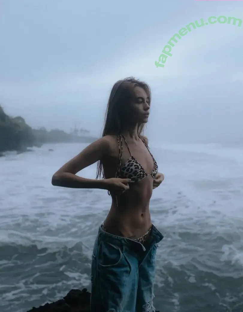 Sofiimarvel nude photo #0034 (Sofiimarvel)