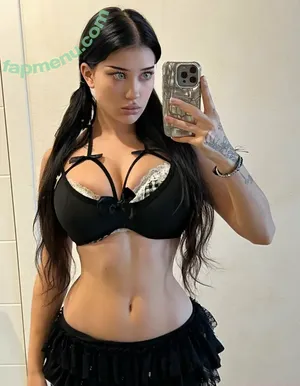 sofimilkies / sophiemilkies nude photo #0001