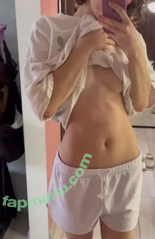 Sofina nude photo #0001 (sofinalev / sofinalevi)