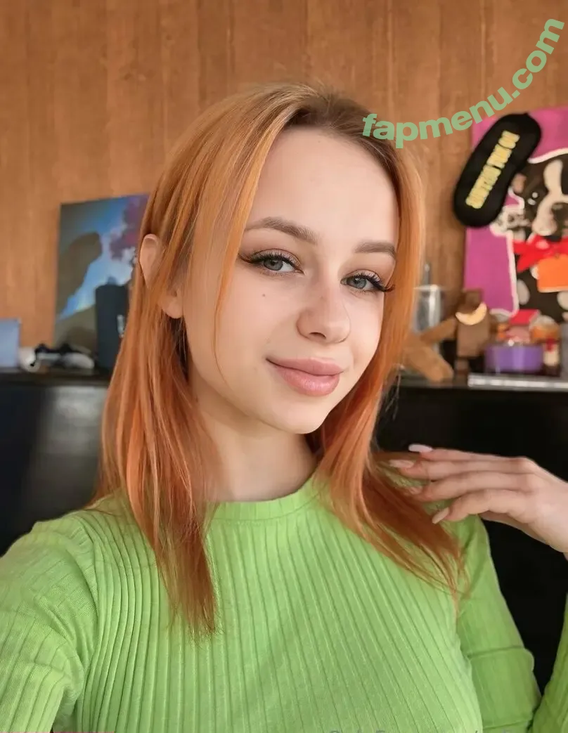 sofipure nude photo #0003 (sofipure01qbd)