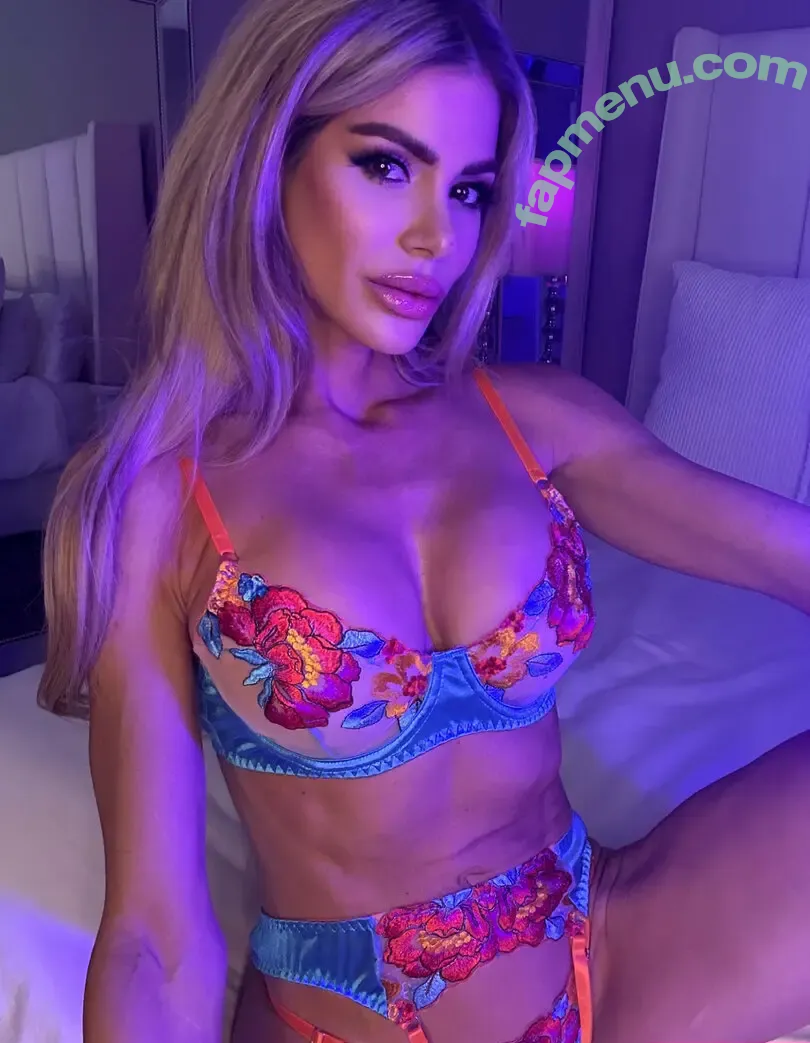 sofisummersxo nude photo #0027 (sophisummersxo)