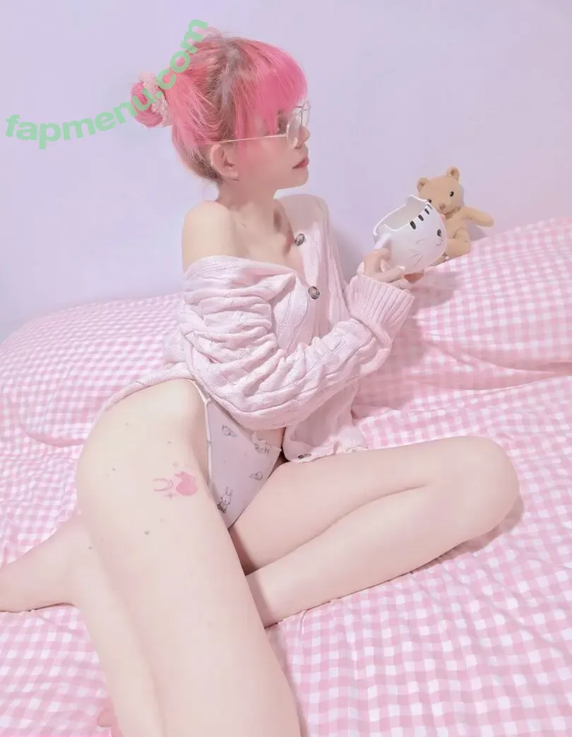 Soft_Kotton nude photo #0157 (cream_babypig)