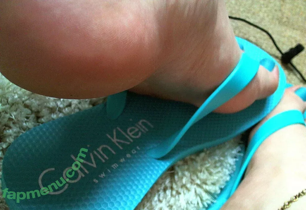 softboyfeetx nude photo #0006 (softboyfeetx)