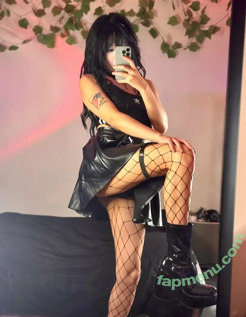 Softcutedead nude photo #0107 (delicatedotsandrea)