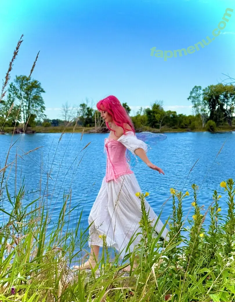 softgirldiana nude photo #0104 (softgirldiana)