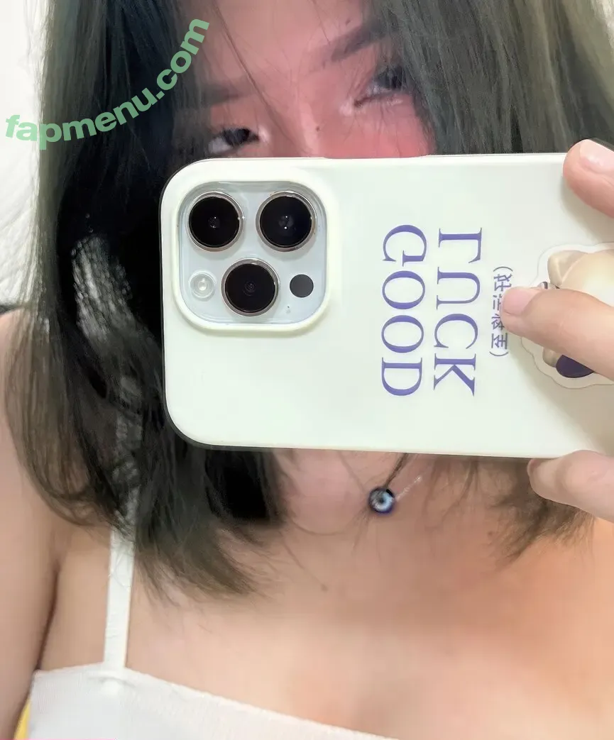 softiemyra nude photo #0050 (maintsoftie)