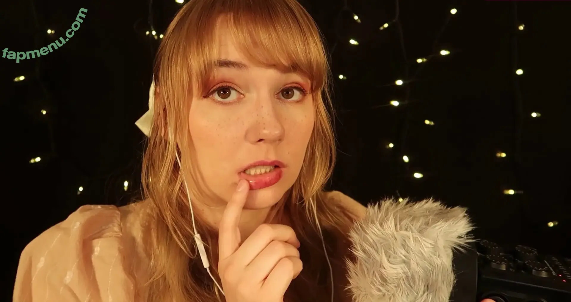 softlygaloshes nude photo #0148 (ASMR_by_Belle / brightstartheory)