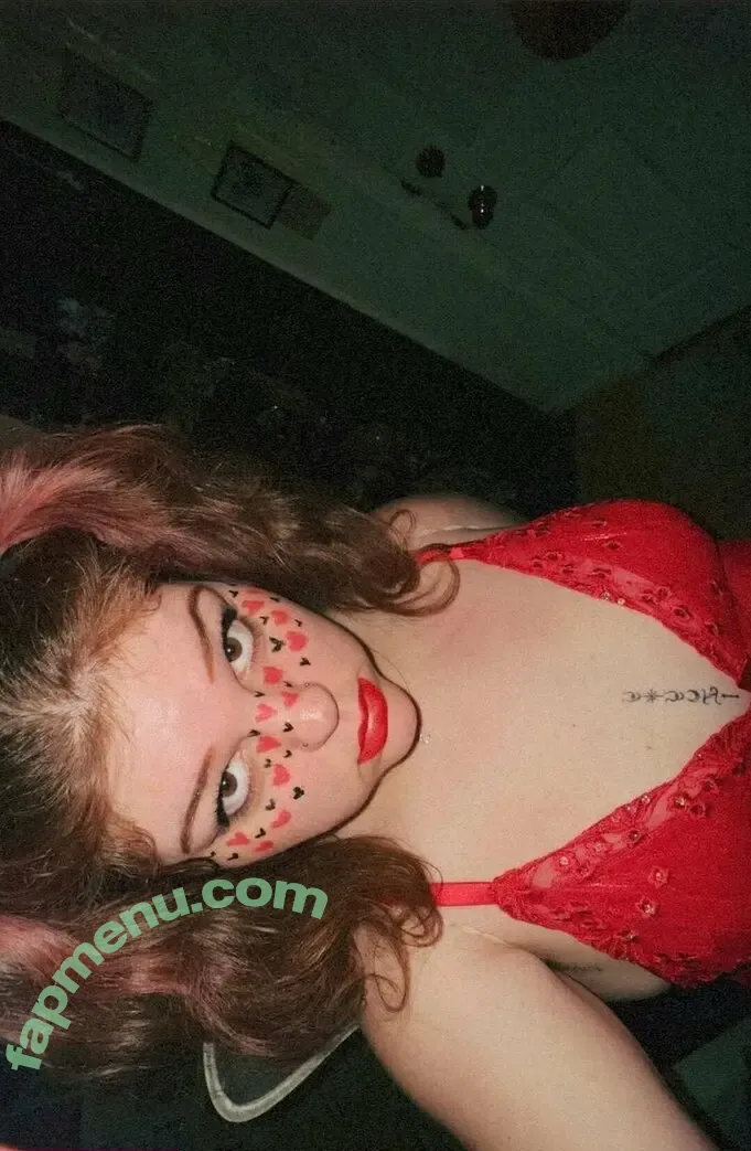 softsuzzie nude photo #0008 (sofuzzie)
