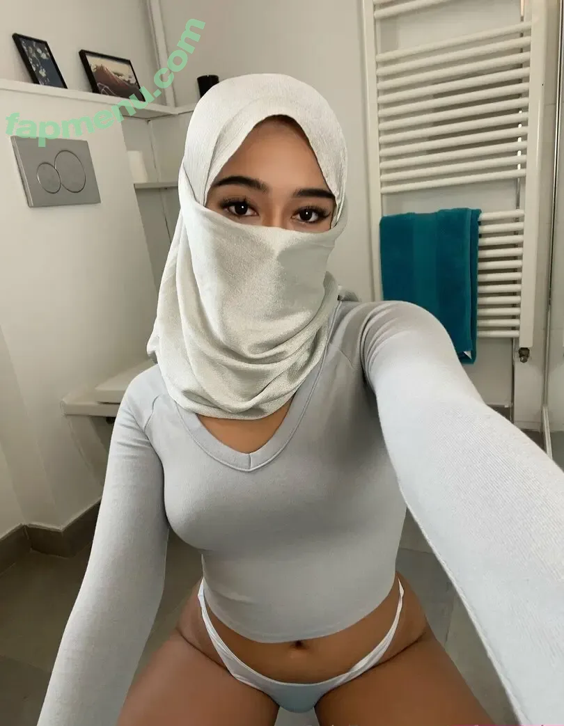 softyasmin nude photo #0005 (softjasmin)