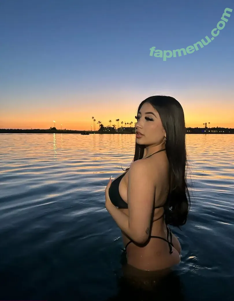 Sofxa.as nude photo #0007 (Sofxa.a Sofxxaa / sofxa.a)