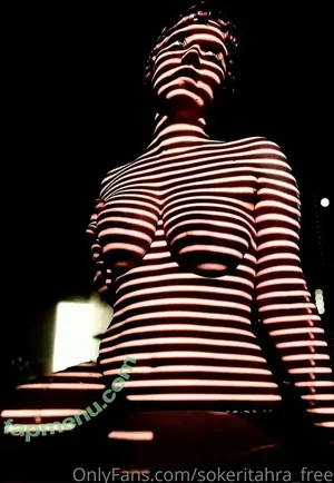  nude photo #0007
