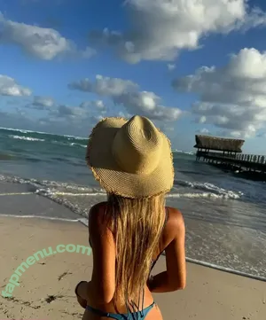  nude photo #0003