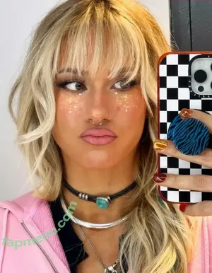 Sol Ruca / solrucawwe / solrvca nude photo #0800