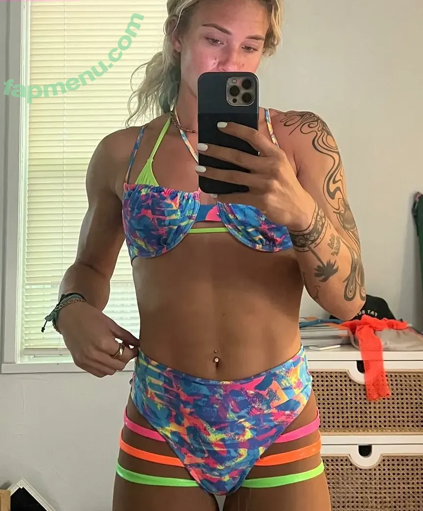 Sol Ruca nude photo #0502 (solrucawwe / solrvca)