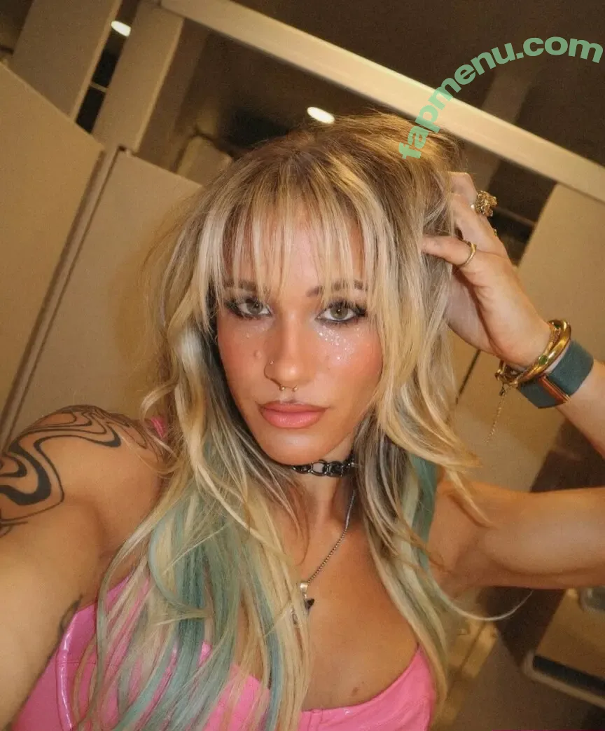 Sol Ruca nude photo #0577 (solrucawwe / solrvca)