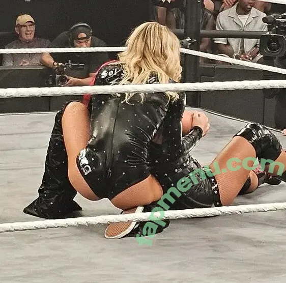 Sol Ruca nude photo #0757 (solrucawwe / solrvca)