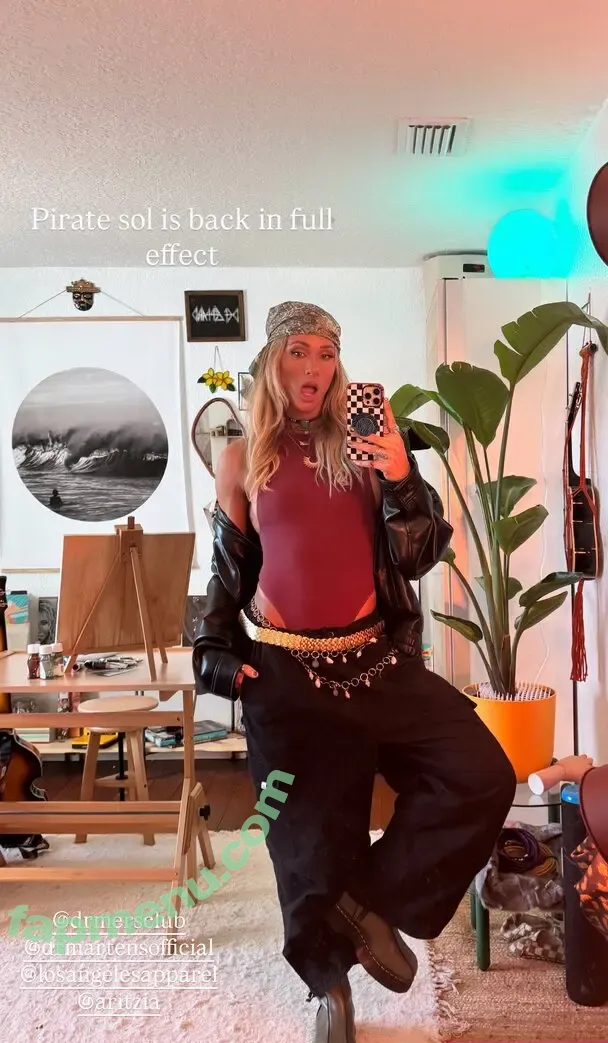 Sol Ruca nude photo #0779 (solrucawwe / solrvca)