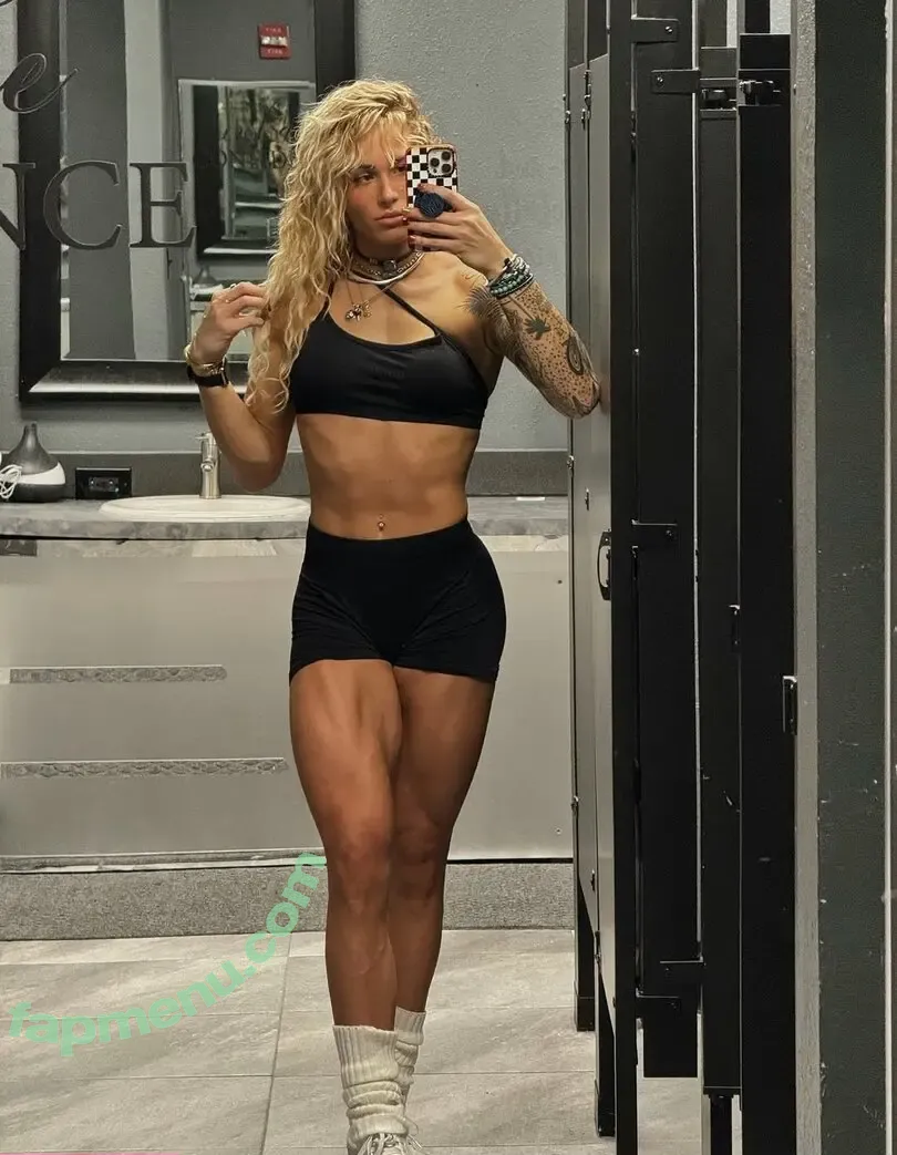 Sol Ruca nude photo #0810 (solrucawwe / solrvca)