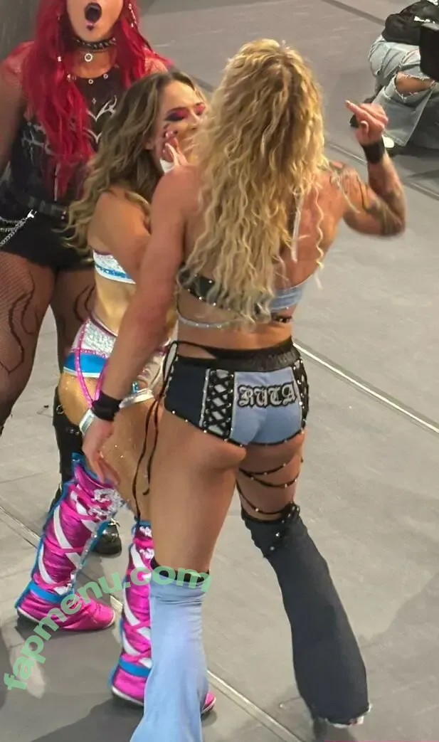 Sol Ruca nude photo #0815 (SolRucaWWE / sol.surfer / solrvca)