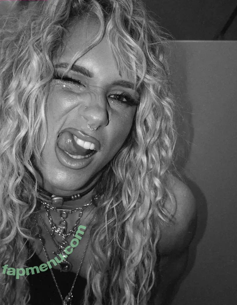 Sol Ruca nude photo #0828 (SolRucaWWE / sol.surfer / solrvca)