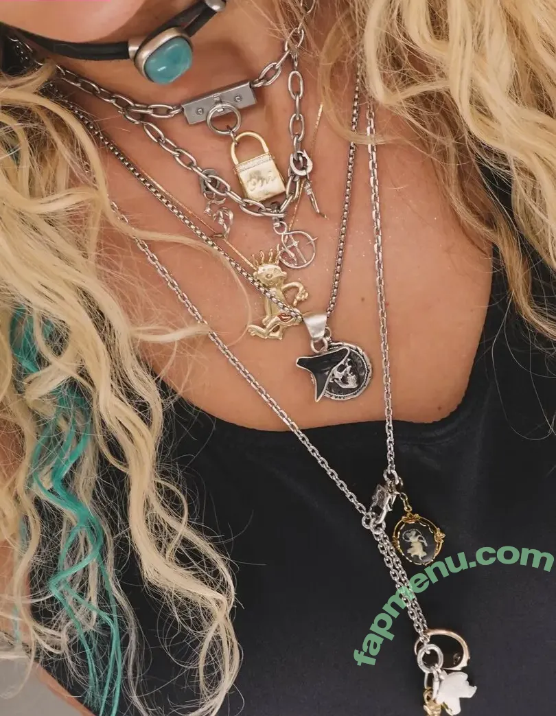 Sol Ruca nude photo #0833 (SolRucaWWE / sol.surfer / solrvca)