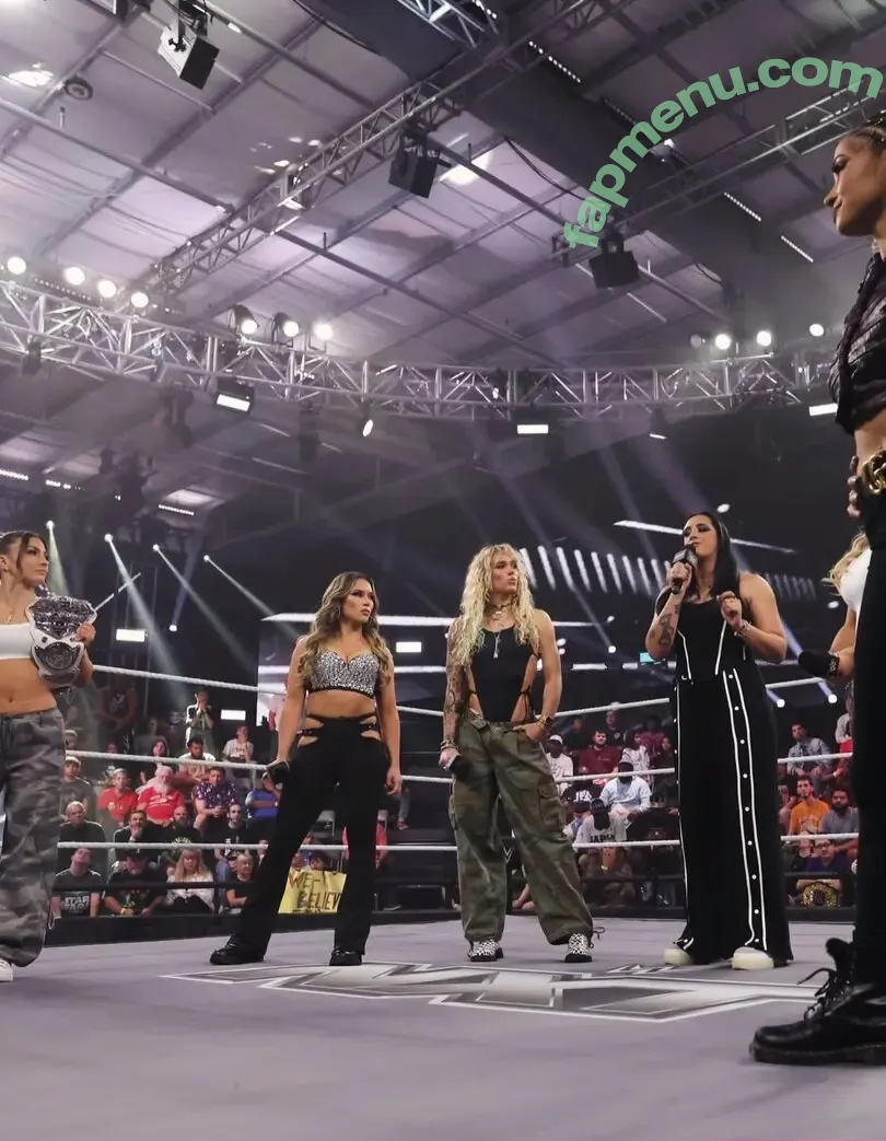 Sol Ruca nude photo #0835 (SolRucaWWE / sol.surfer / solrvca)