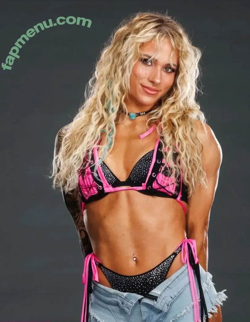 Sol Ruca nude photo #0842 (SolRucaWWE / sol.surfer / solrvca)