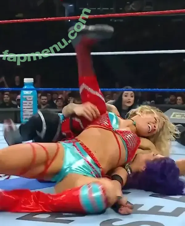 Sol Ruca nude photo #0858 (SolRucaWWE / sol.surfer / solrvca)