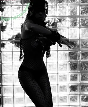 Solange Knowles / solangeknowles nude photo #0074