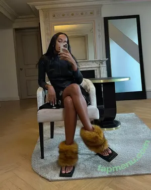 Solange Knowles / solangeknowles nude photo #0087