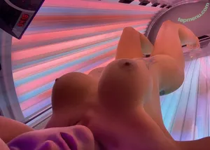  nude photo #0002