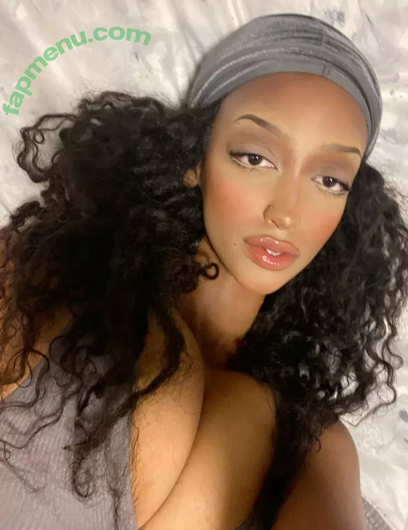 Solaya Ismail nude photo #0035 (5olaya / solayaismail)